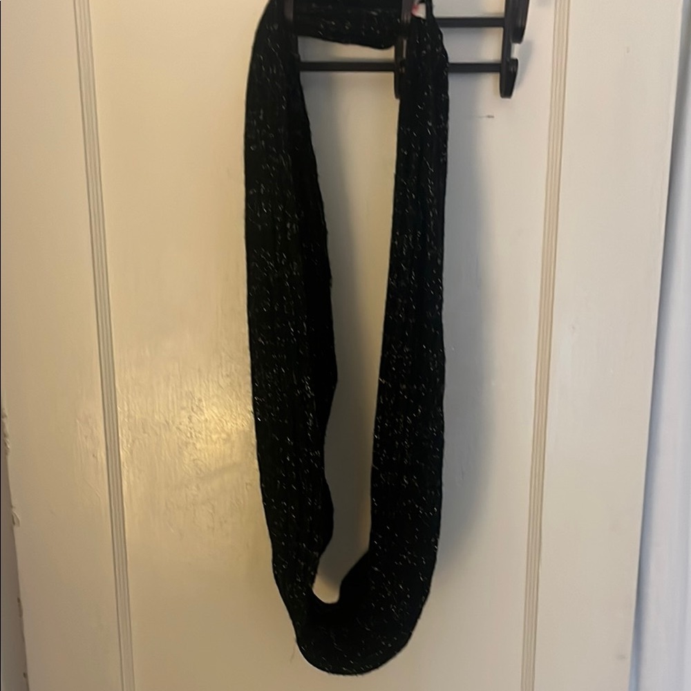 Elegant Black Scarf